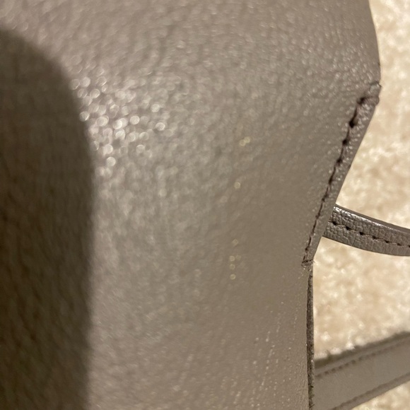 Saint Laurent Grey Shopping Leather Tote - Picture 13 of 13